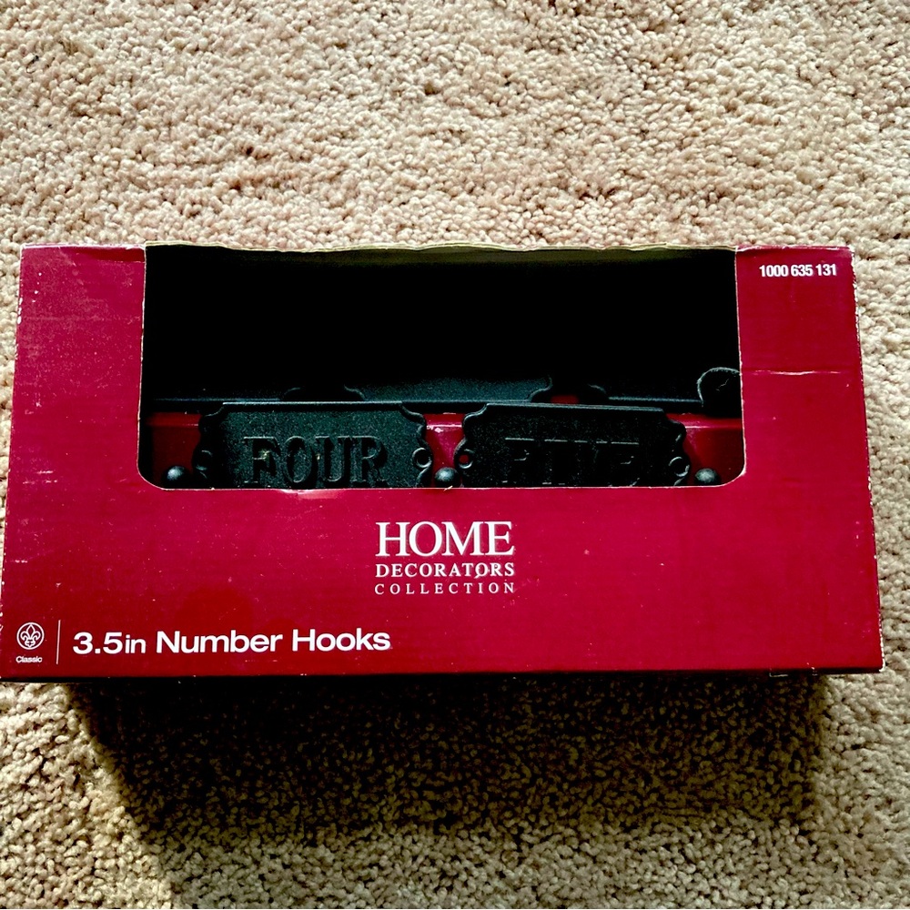 New 3.5in Number Hooks. Set Of 5 Hooks - Home Decorators Collection